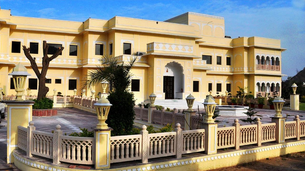 Hotel Raj Bagh Palace Jaipur Ngoại thất bức ảnh